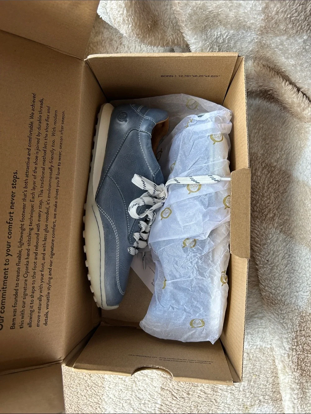 Women’s Blue Leather Casual Sneaker